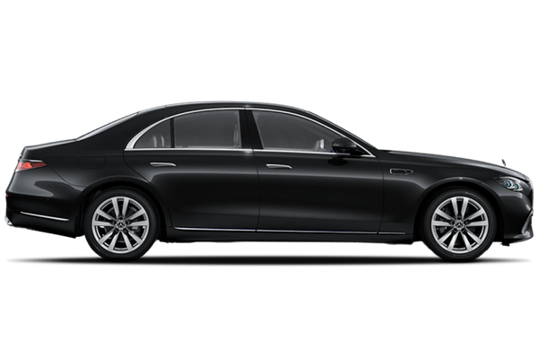 Mercedes-Benz Classe S noire vue de profil, berline de représentation